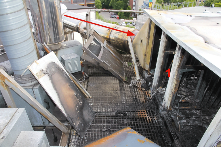 Bild 4 / … und mündet in der nun ausgebrannten Filteranlage auf dem Dach.